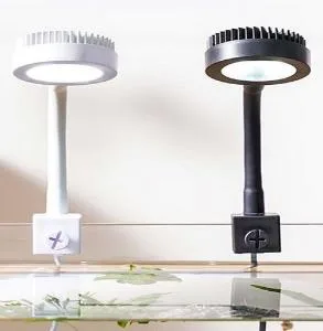 USB-powered 5 W plant light, black or white, rotates 360°
